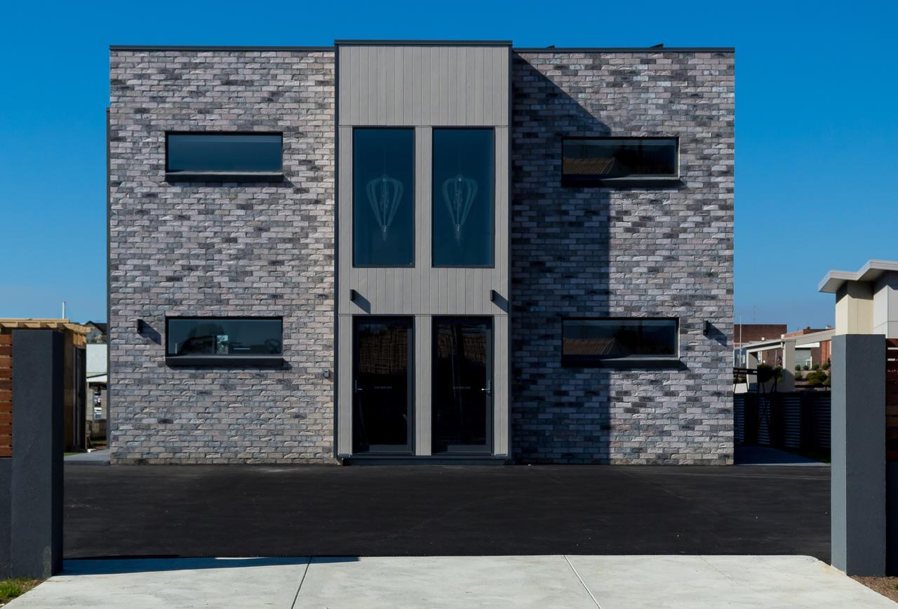 Ulverstone Waterfront Apartments ภายนอก รูปภาพ